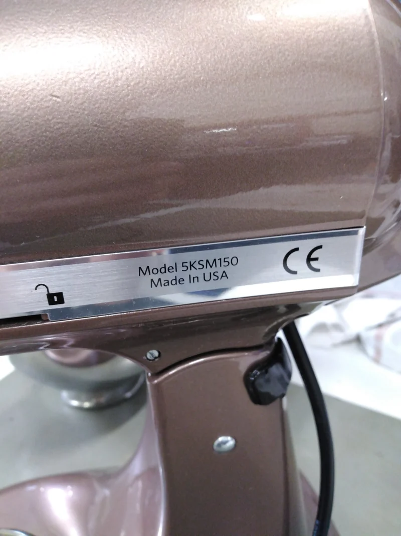 KitchenAid Robot pâtissier Artisan 4,8 L couleur macadamia