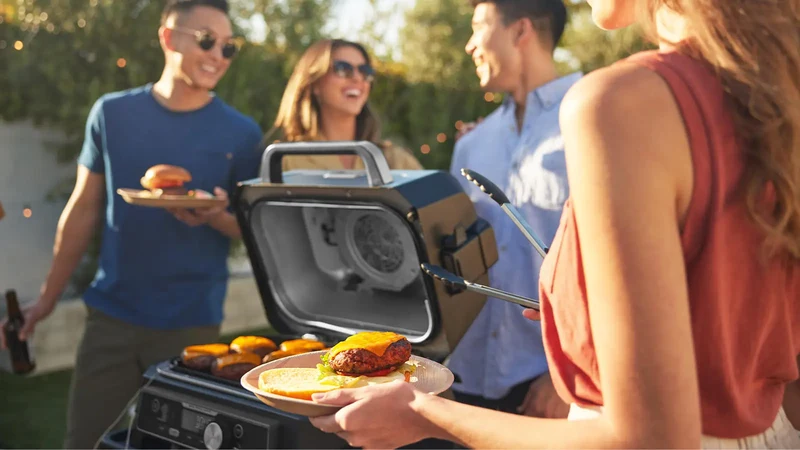 Ninja Barbecue électrique et fumoir Woodfire Pro Connect XL