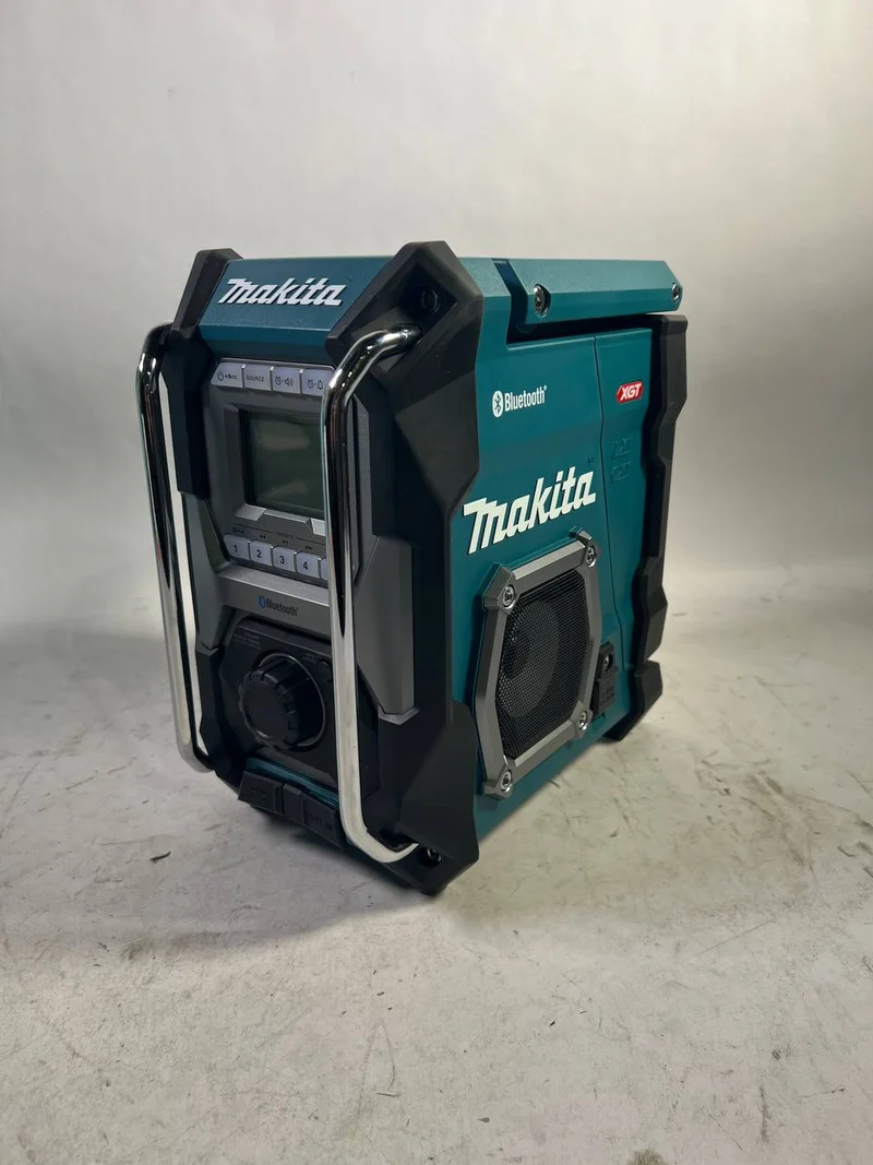 Makita MR 002 GZ Radio à batterie rechargeable 12 V - 40 V max CXT LXT XGT FM 3,5 mm AUX USB IP65 Solo - sans batterie, sans chargeur.