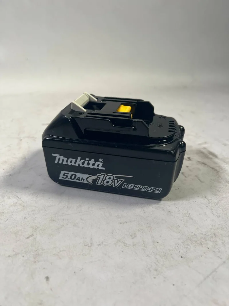 Makita BL 1850 B Li-Ion Batterie 18V 5,0 Ah ( 197280-8 / 632f15-1 ) avec affichage LED - successeur de 196672-8