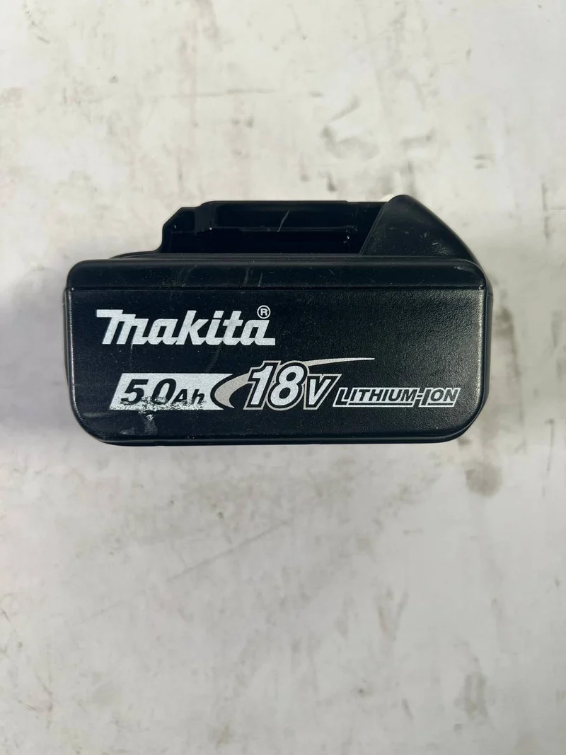 Makita BL 1850 B Li-Ion Batterie 18V 5,0 Ah ( 197280-8 / 632f15-1 ) avec affichage LED - successeur de 196672-8