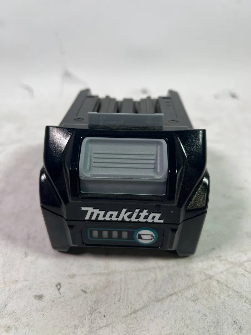 Makita BL 4025 Batterie 40 V, 2,5 Ah avec affichage LED - Indice de protection IP 64 (191B36-3)