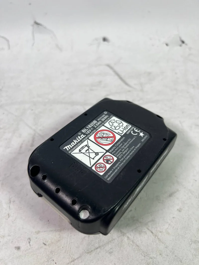 Makita BL 1820 18 V Li-Ion Batterie de 2 Ah - 2000mAh ( 632B42-4 )