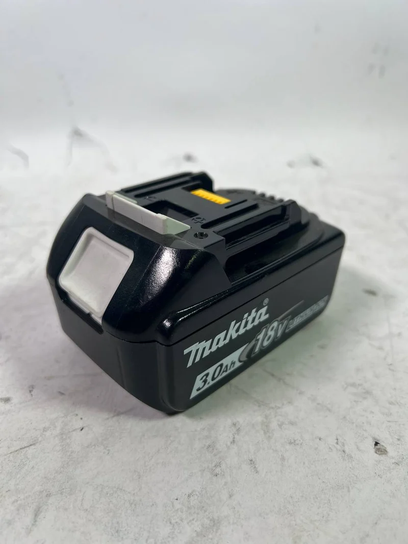 Makita BL 1830 B Batterie 18 V 3,0 Ah / 3000 mAh Li-Ion avec indicateur LED ( 197599-5 )