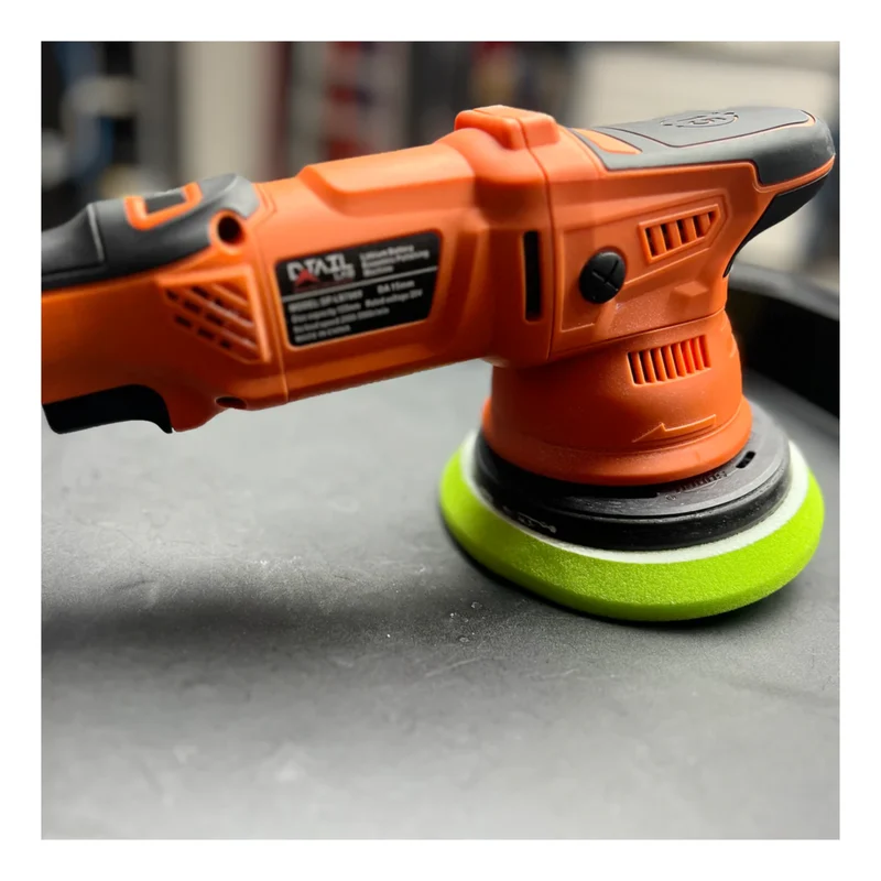 Pro-Xcord 15mm Dual-Action Polisher tool set with Smart Dual charger et 2x 5 Amp batteries
