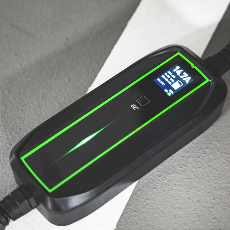 GREEN CELL - Câble de recharge pour voiture - 220V à Type 2 - 3,6 kW - 6,5 m - 10A
