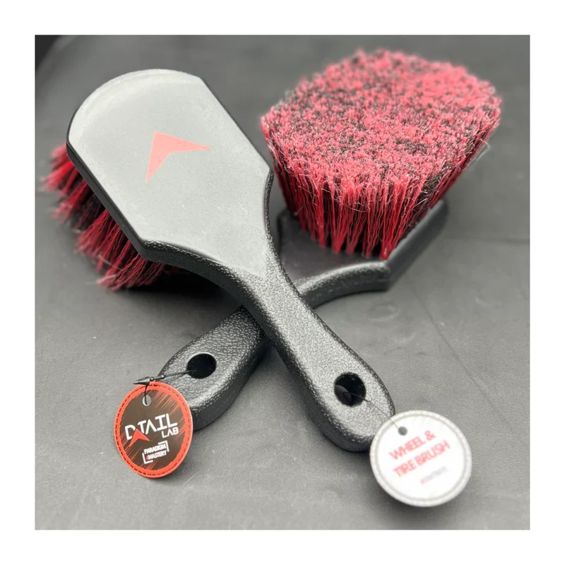 Wheel & Tire Brush Cleaning