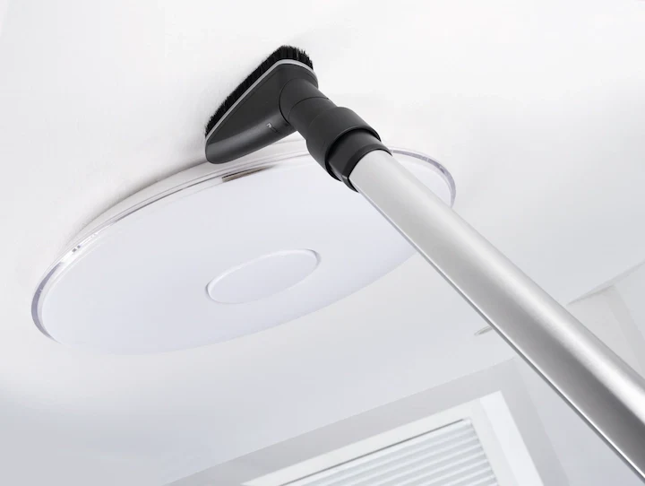 Flexibly adjustable universal brush SUB 20