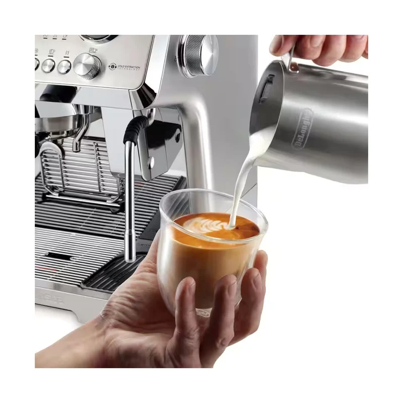La Specialista Maestro with Cold Brew