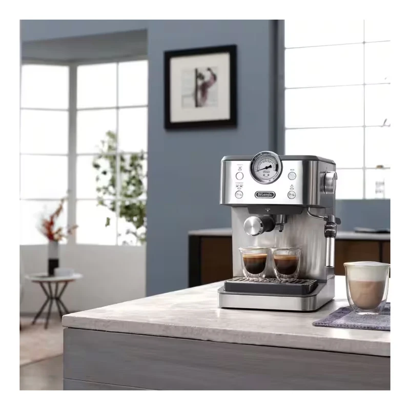 De'Longhi Classic Espresso Machine