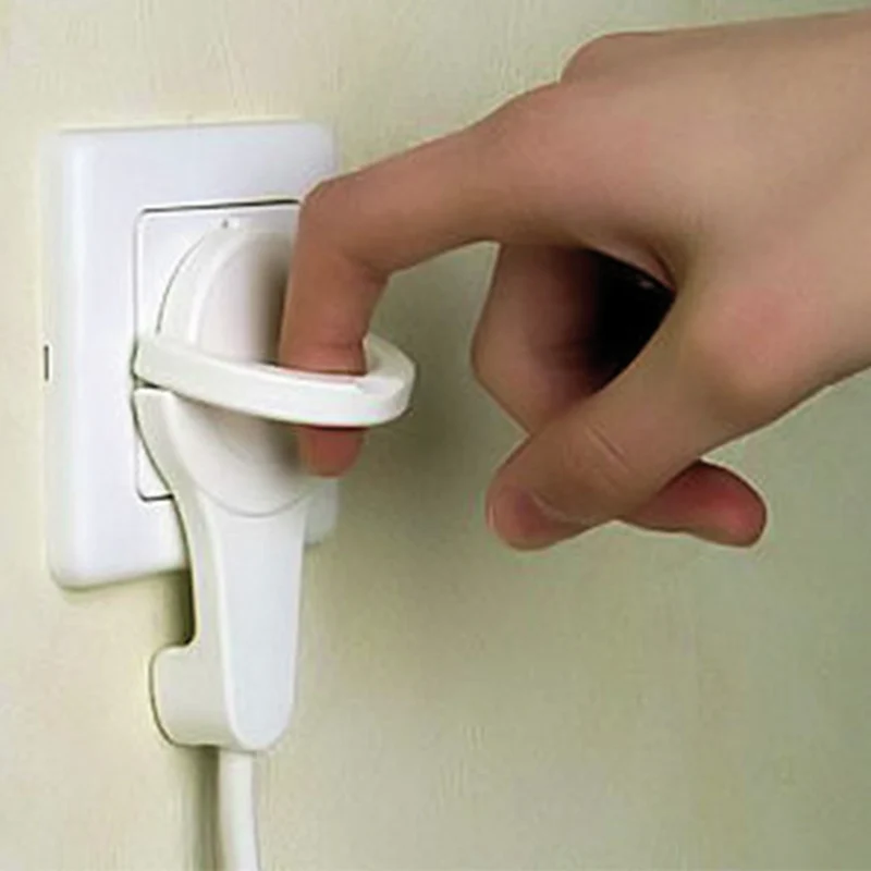 SCANPART - Prise - Fiche 230 V (mâle) inclinée - 3-pôles espaces extra compacts|étroits|derrière le meuble