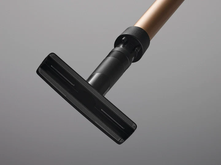 Wide upholstery nozzle