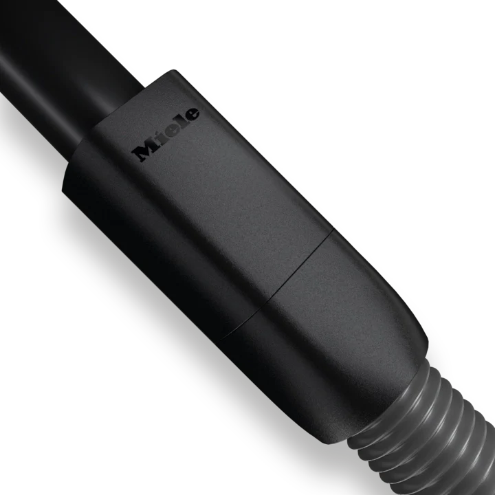 Flexible suction hose extension