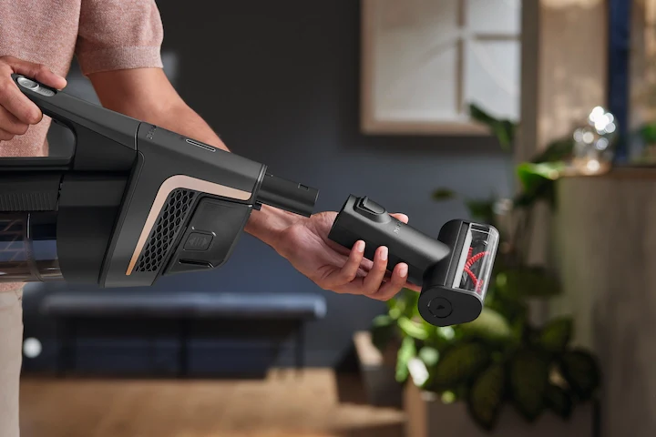 Compact handheld brush HX-EC 10