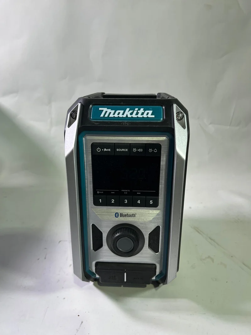Makita DMR 114 Akku Baustellenradio 12 / 14,4 / 18 V AM / FM / Bluetooth IP 65 - Neuwertig