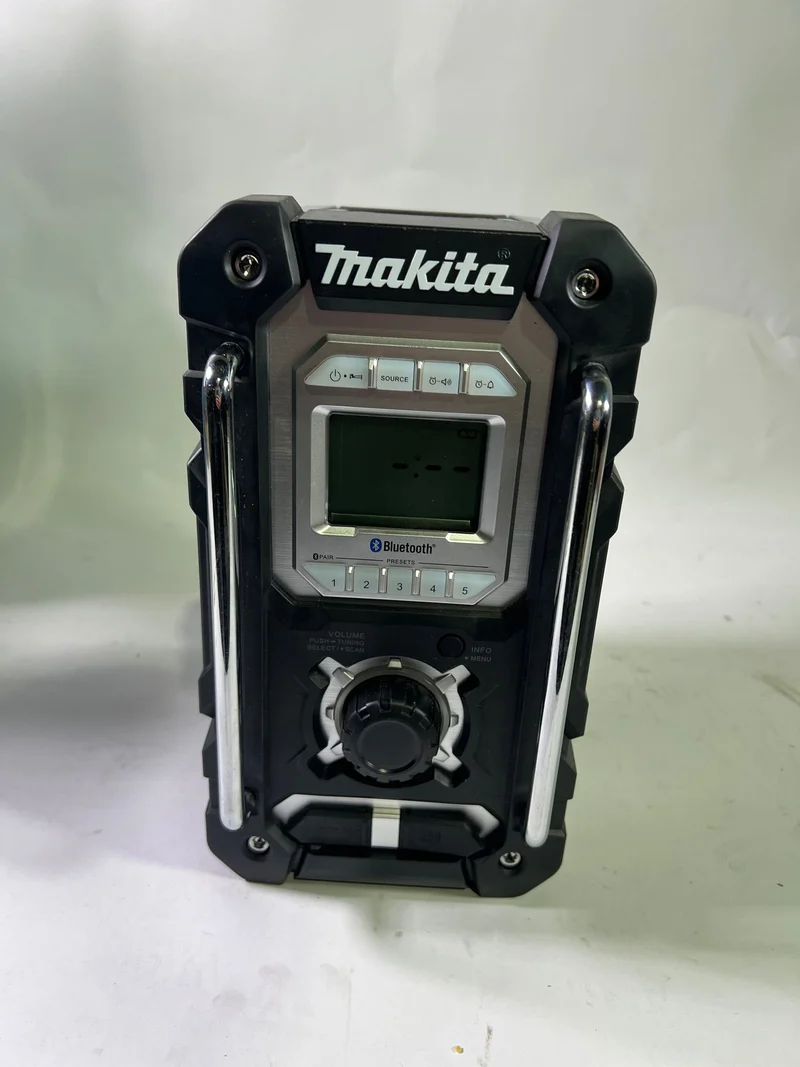 Makita DMR 108 NB Akku Radio 10,8 V - 18 V Bluetooth IP64 Solo - ohne Akku, ohne Ladegerät - Leicht Gebraucht