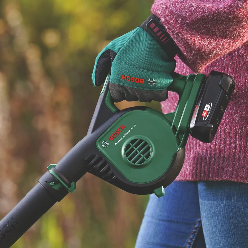Bosch UniversalLeafBlower 18V-130 Souffleur à feuilles sans fil 18 V Solo (06008A0601) - sans batterie, sans chargeur