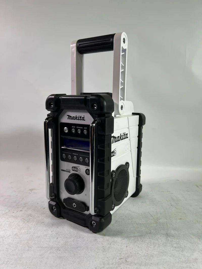 Makita DMR 110 NW Akku Baustellenradio 12 V - 18 V IP64 DAB+ Solo - ohne Akku, ohne Ladegerät - Reparaturgerät