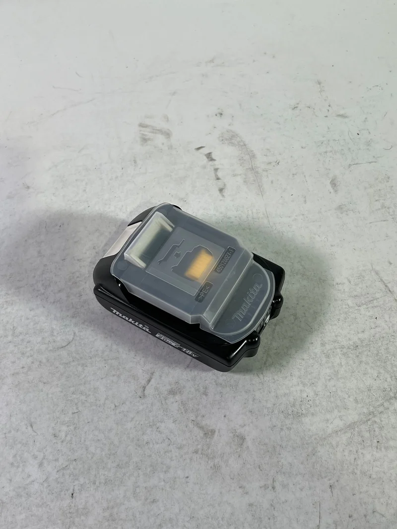 Makita BL 1820 B 18 V - 2,0 Ah / 2000 mAh Li-Ion Akku mit LED - Anzeige ( 197254-9 ) - original, kein Nachbau - Reparaturgerät