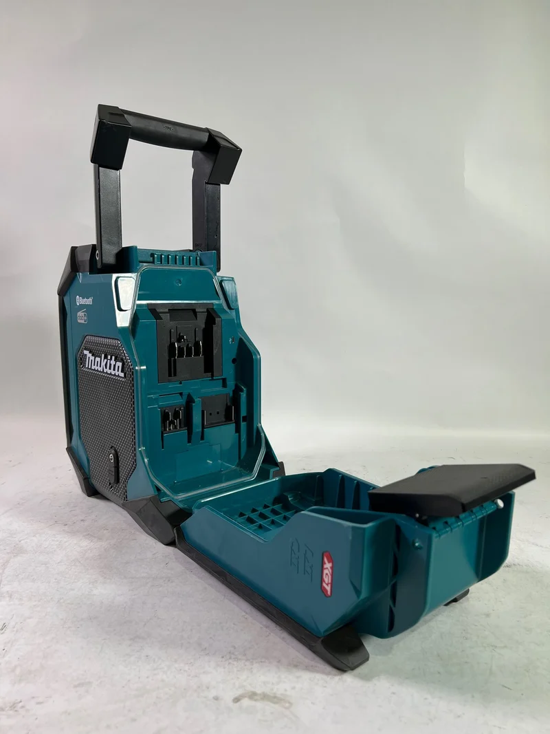 Makita MR 007 GZ Akku Baustellenradio 12 - 40 V max. Bluetooth DAB+ USB Solo - ohne Akku, ohne Ladegerät - Reparaturgerät