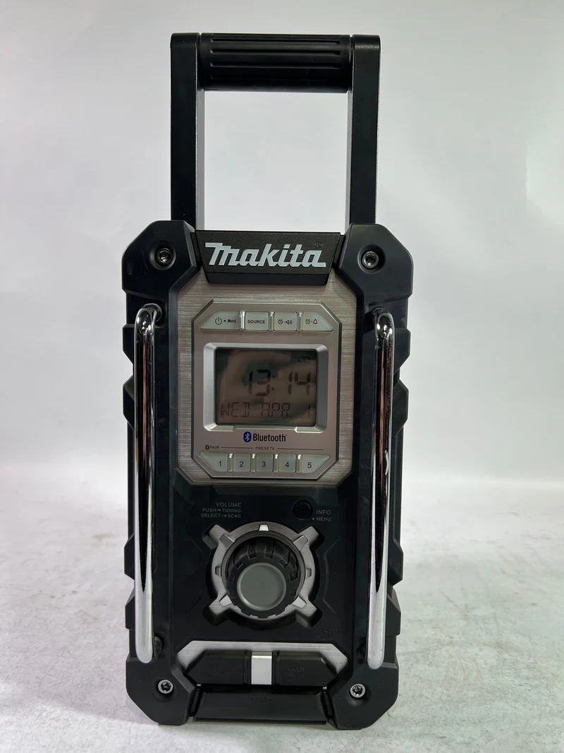 Makita DMR 110 NW Akku Baustellenradio 12 V - 18 V IP64 DAB+ Solo - ohne Akku, ohne Ladegerät - Reparaturgerät