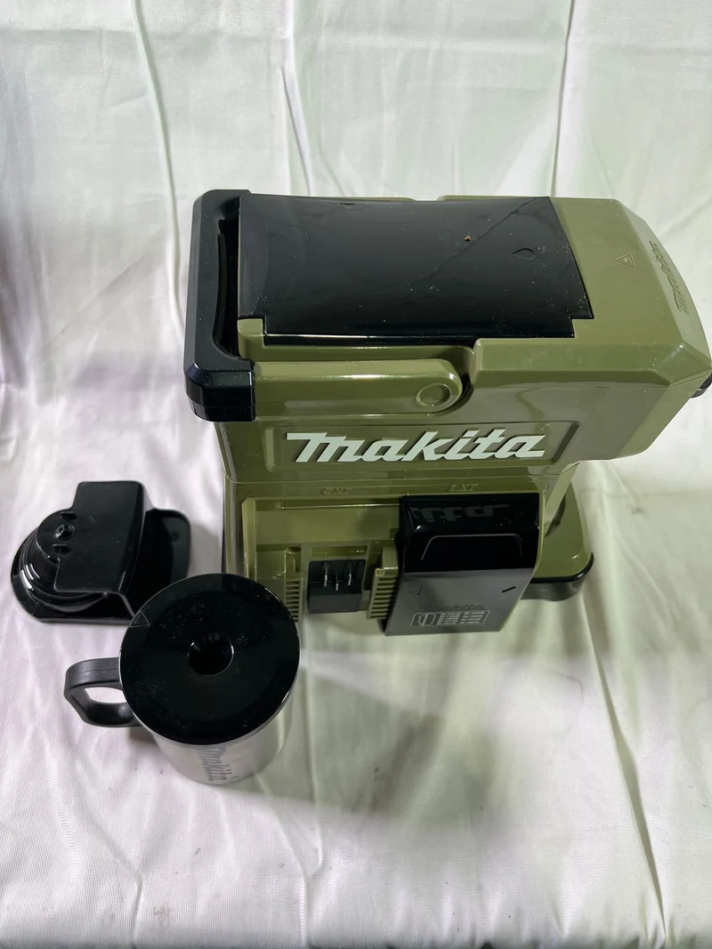 Makita DCM 501 ZO Akku Kaffeemaschine 12 V max. / 18 V Olive - Outdoor Adventure Edition Solo - ohne Akku, ohne Ladegerät - Reparaturgerät