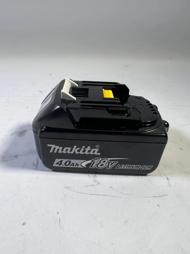 Makita BL 1840 B 18 V - 4 Ah / 4000 mAh ( 197265-4 ) Li-Ion Akku mit LED - Anzeige - Neuwertig