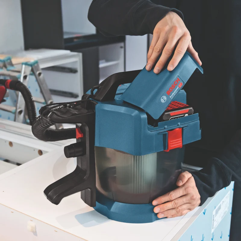 Bosch GAS 18V-10 L Professional Aspirateur sans fil 18 V 10 l ( 06019C6302 ) Classe de poussière L Solo - sans batterie, sans chargeur