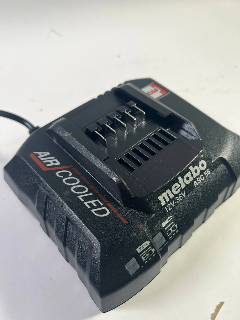 Metabo ASC 55 Chargeur AIR COOLED 12-36V ( 627044000 ) successeur de ASC 30-36