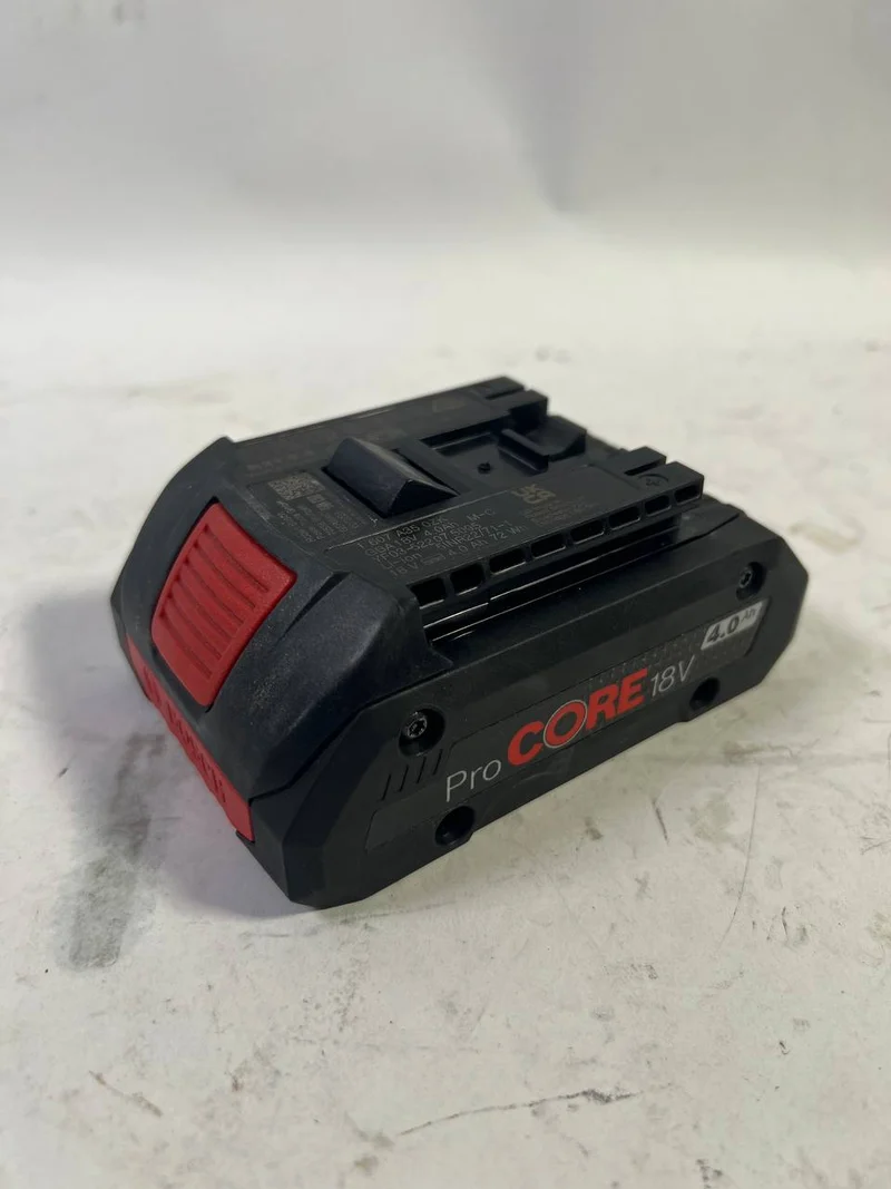 Bosch GBA 18 V 4,0 Ah / 4000 mAh ProCORE Batterie à insertion Professional Li-Ion ( 1600A016GB )