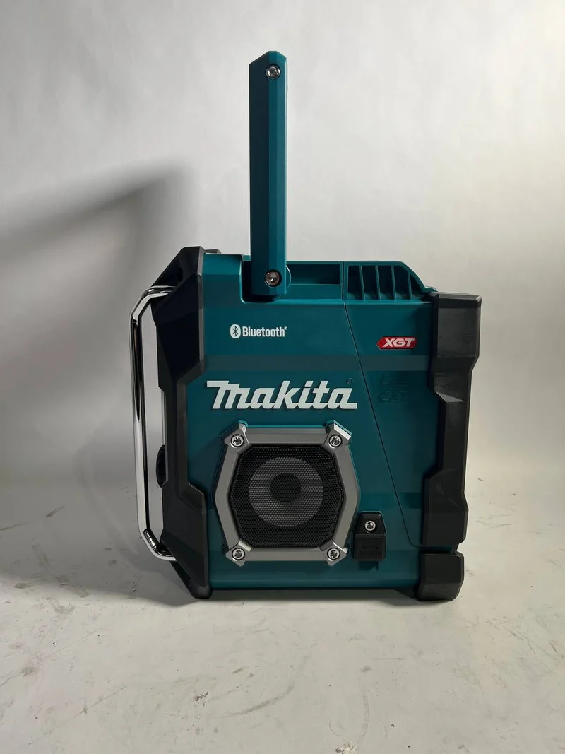 Makita MR 002 GZ Radio à batterie rechargeable 12 V - 40 V max CXT LXT XGT FM 3,5 mm AUX USB IP65 Solo - sans batterie, sans chargeur.