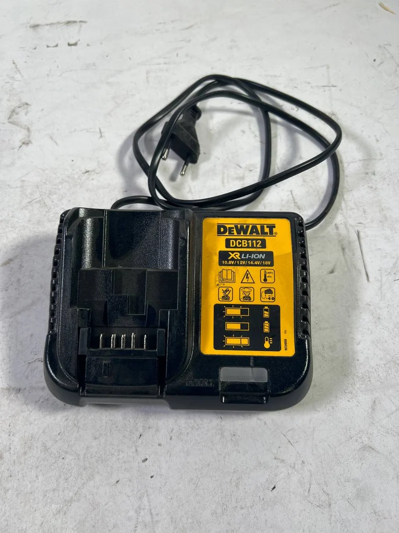 DeWalt DCB 112 XR Li-Ion Chargeur pour Batteries de 10,8 / 14,4 / 18 Volts