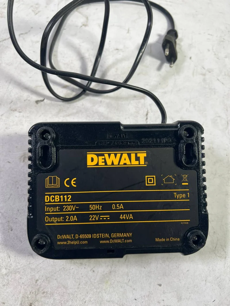 DeWalt DCB 112 XR Li-Ion Chargeur pour Batteries de 10,8 / 14,4 / 18 Volts