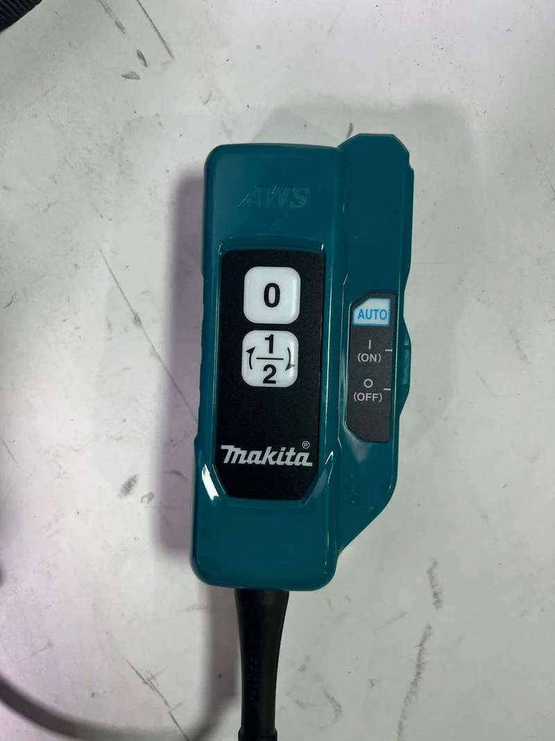 Makita DVC 265 ZXU Aspirateur dorsal sans fil 36 V (2x 18 V) Brushless - sans batterie - sans chargeur