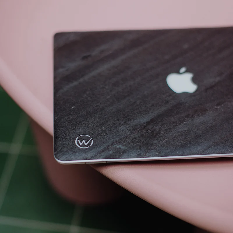 Cover en pierre MacBook BLACK BEAN Premium Made in France