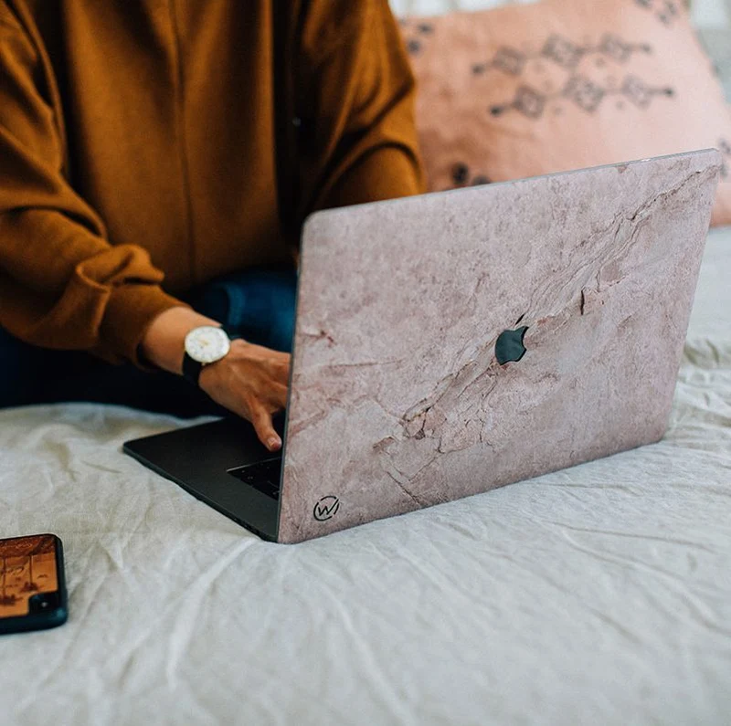Cover en pierre MacBook RED CHILI PEPPER Premium Made in France