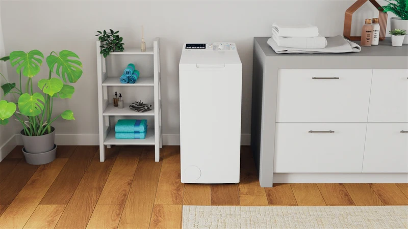 Lavatrice a Libera Installazione Caricamento dall'Alto Indesit Turn&GO BTW B7231P IT 7 kg 1200 Giri/min Bianco