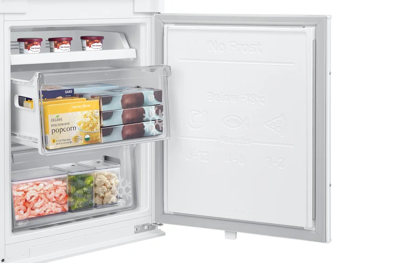 Frigorifero Combinato Da Incasso Samsung F1RST™ BRB26703CWW Total No Frost 264L Classe C
