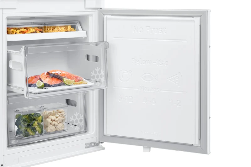 Frigorifero Combinato Da Incasso Samsung F1RST™ BRB26703CWW Total No Frost 264L Classe C