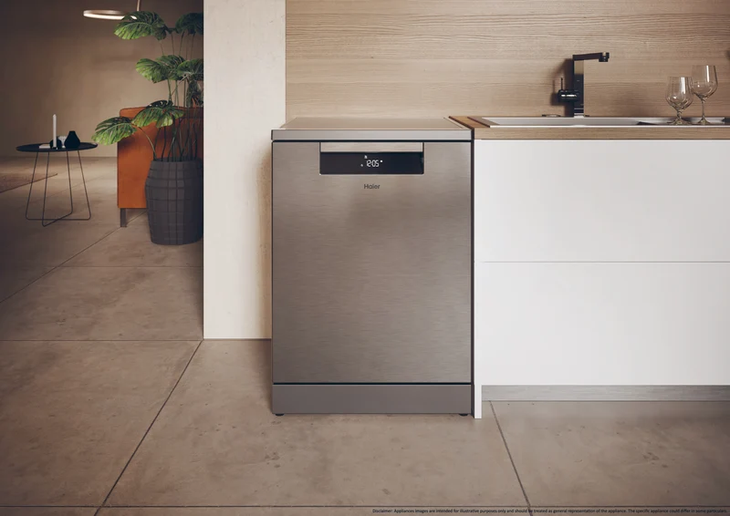 Lavastoviglie Libera installazione Haier XF 5C4M1X 15 coperti C