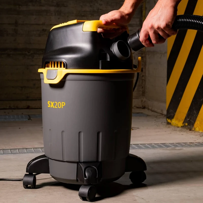 STANLEY Aspiratore Solidi e Liquidi Modello SXVC20PE 1,2 kW Da 20L
