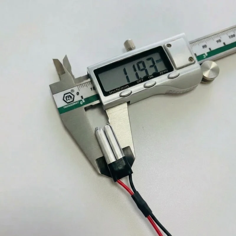 3.7V 400mAh Rechargeable LiPo Battery (121525) with PCM Protection Board