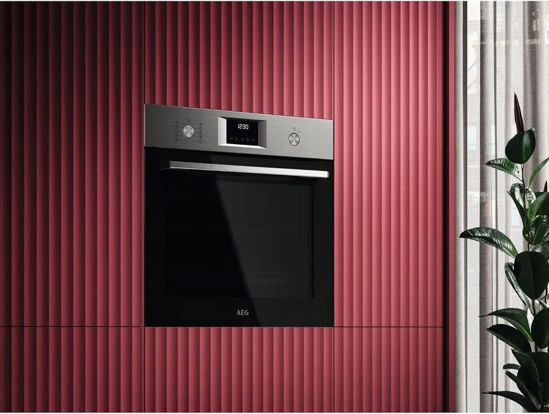 Forno Multifunzione Da Incasso AEG Serie 5000 TU5AB42SM 72L 2990W Acciaio inox