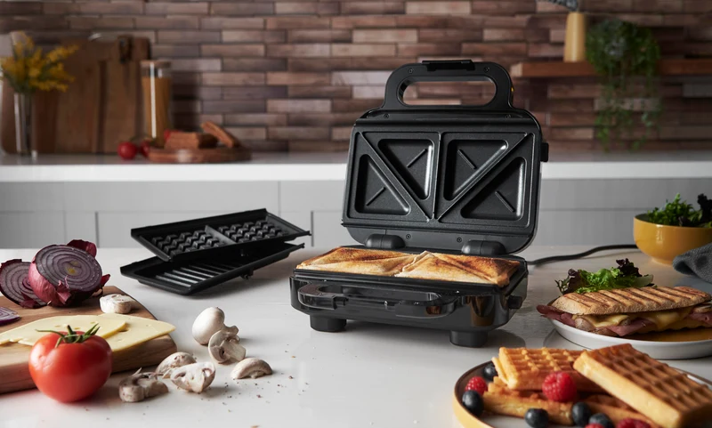 Tostiera Russell Hobbs 26810-56 750 W Nero, Acciaio inox
