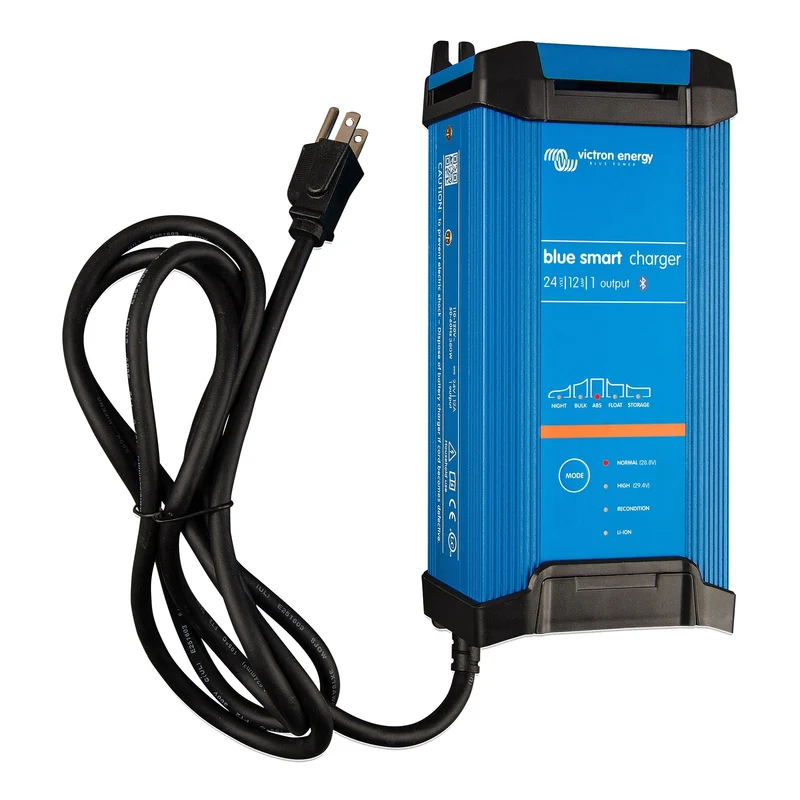 BPC241648102 Blue Smart IP22 Charger 24/16(3) 120V NEMA 5-15