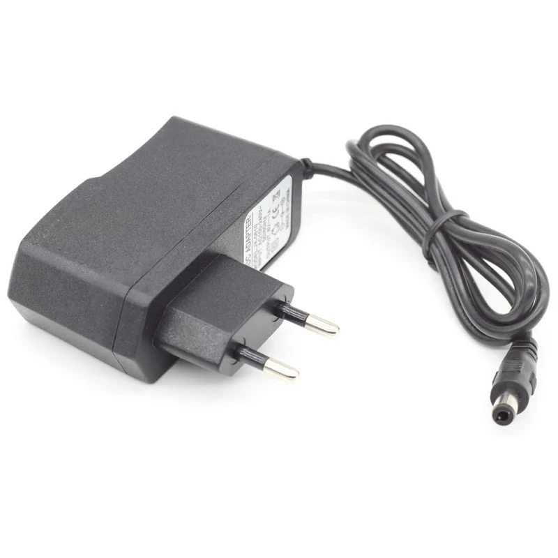 Chargeur pour Batterie Lithium CC 12.6V/1A Pour Standards Européen (Modèle 0010146)