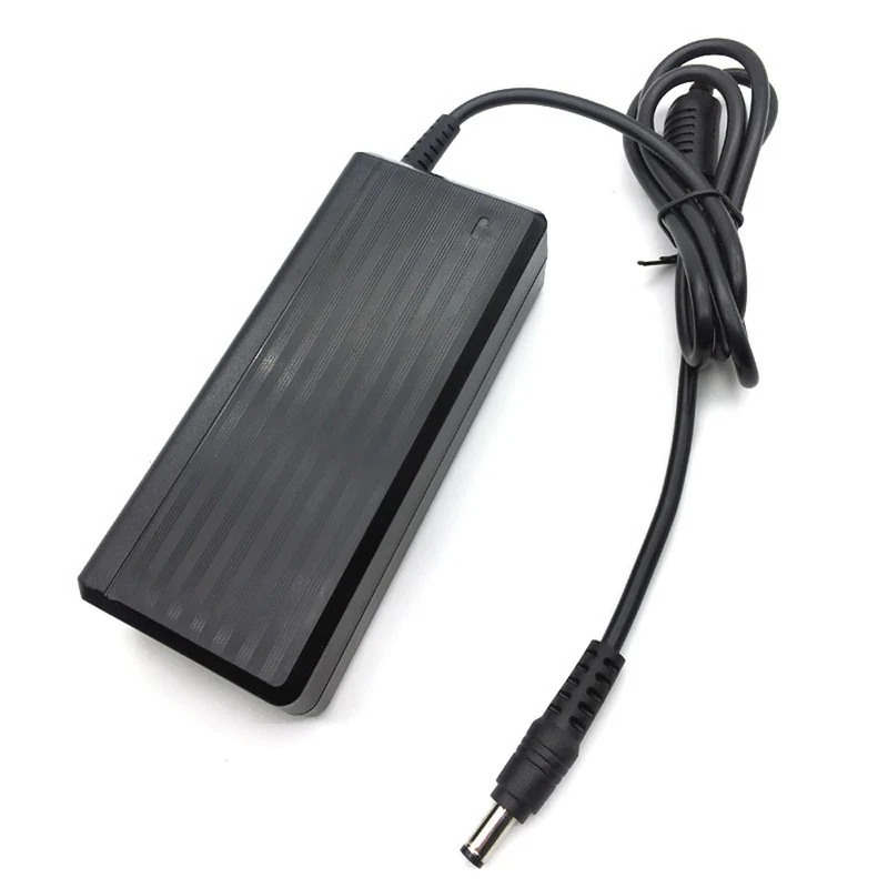 Adaptateur Secteur Universel Européen Alimentation 12VCC 6A (Modèle : 0010127)