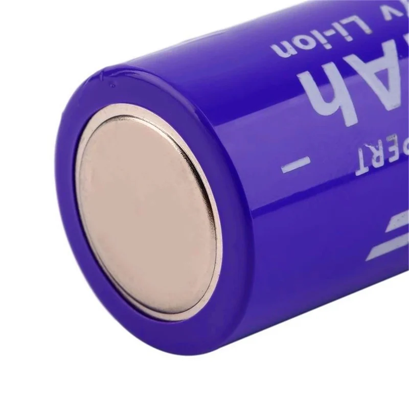 2 pieces 26650 rechargeable battery 3.7 V 8800 mAh lithium ion battery, used for flashlight