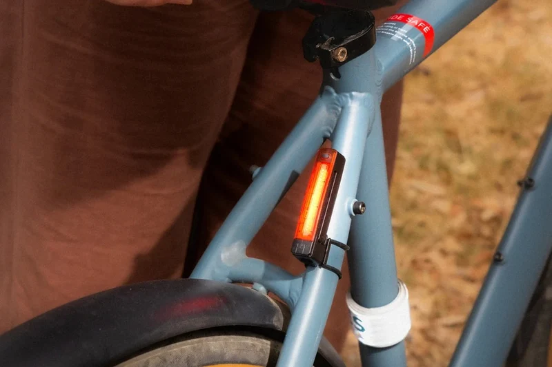 Set d'éclairage Knog Blinder 700 & Plus