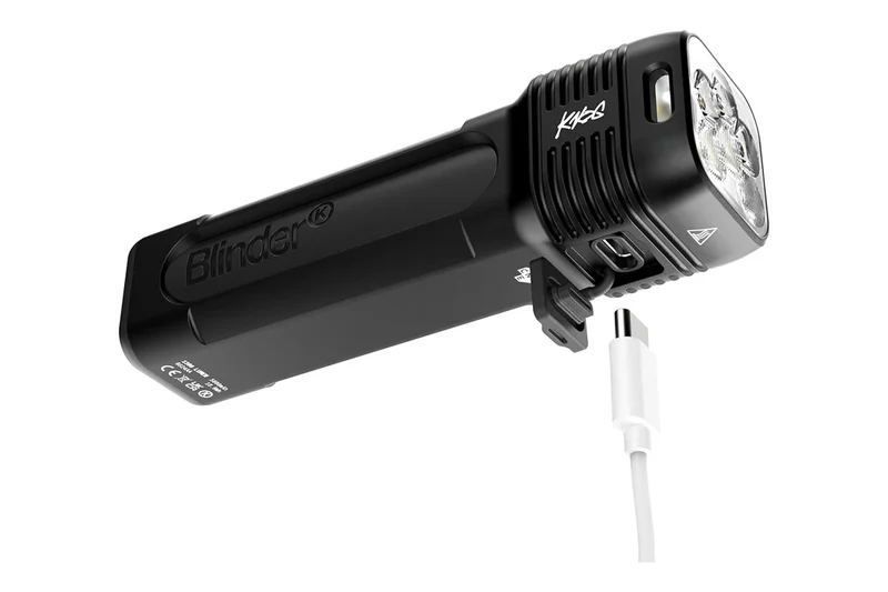 Set d'éclairage Knog Blinder Pro 1400 & Cobber Reflex
